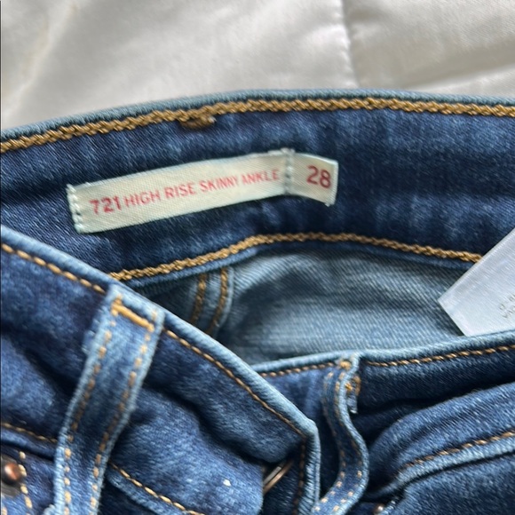 Levi's Classic High Rise Blue Denim Jeans - Picture 3 of 7